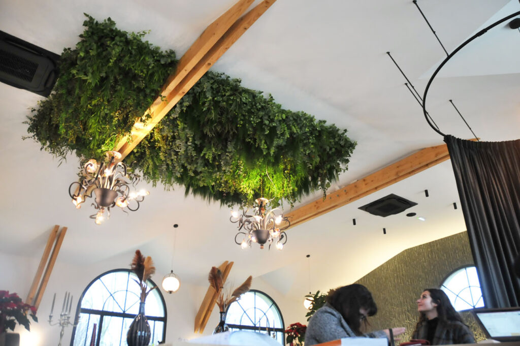 Plafond végétal artificiel
